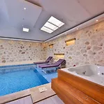 Redro Villa *